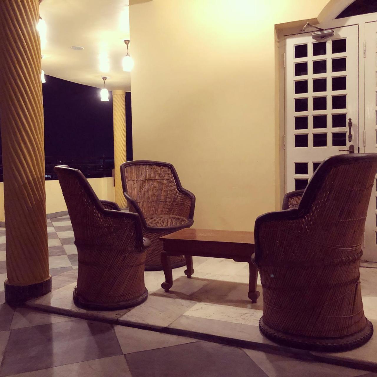אודייפור Jai Villa Homestay מראה חיצוני תמונה