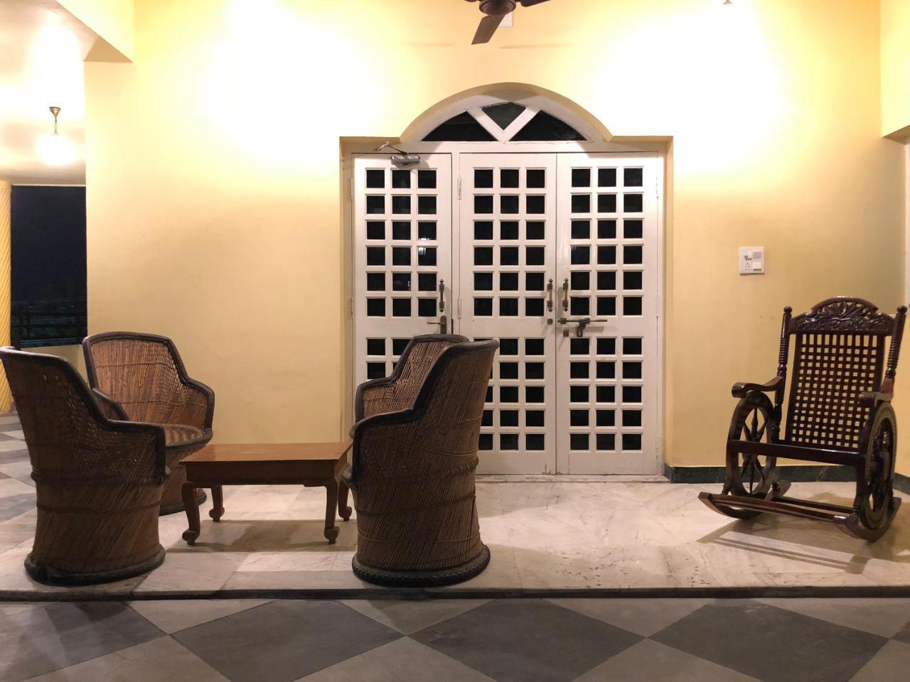 אודייפור Jai Villa Homestay מראה חיצוני תמונה