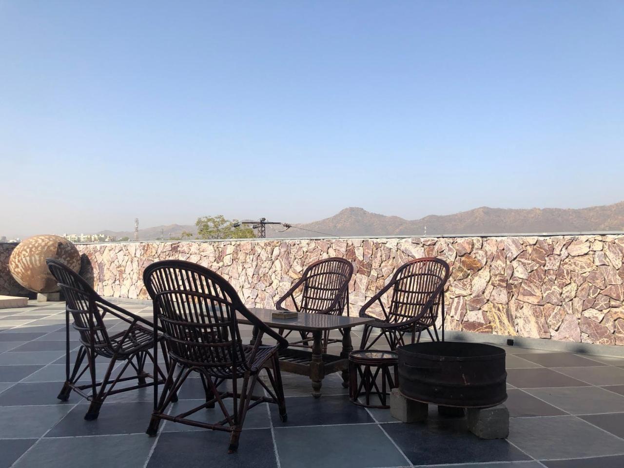 אודייפור Jai Villa Homestay מראה חיצוני תמונה